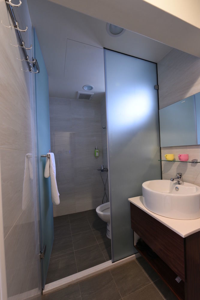 九九商旅 Hotel Тайджун Екстериор снимка
